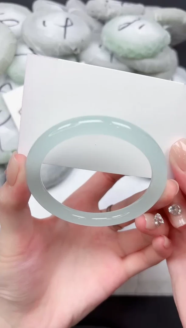 未镶嵌手镯石英质玉34-58.1