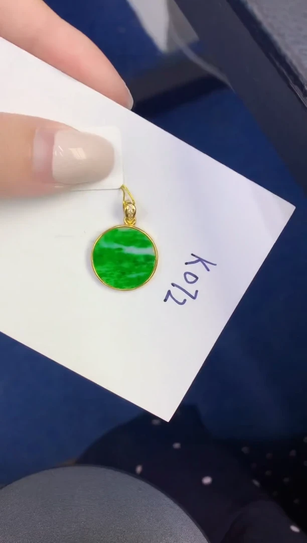 颈饰未镶嵌翡翠缅甸天然翡翠A货