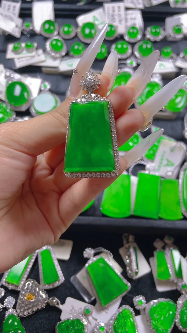 颈饰银S925镶嵌翡翠灿*11