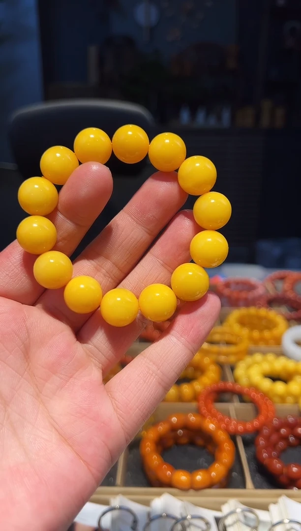 手串蜜蜡未镶嵌暴力黄14+