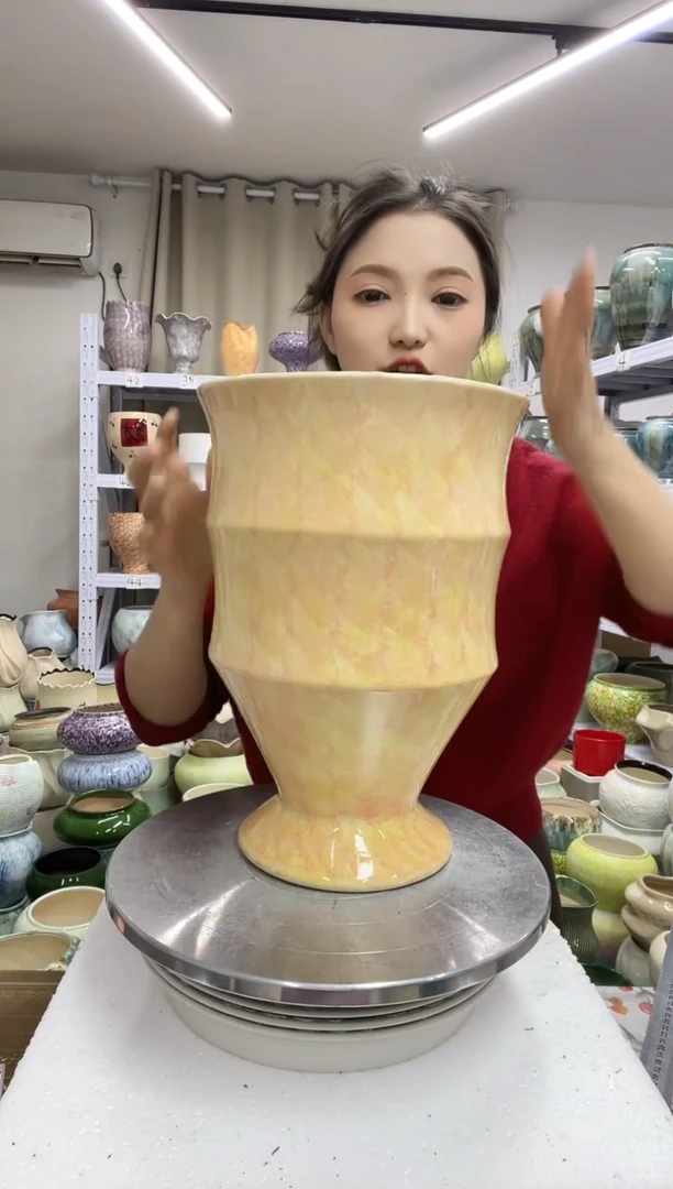 【1.3】花盆尺寸高：31 口：20