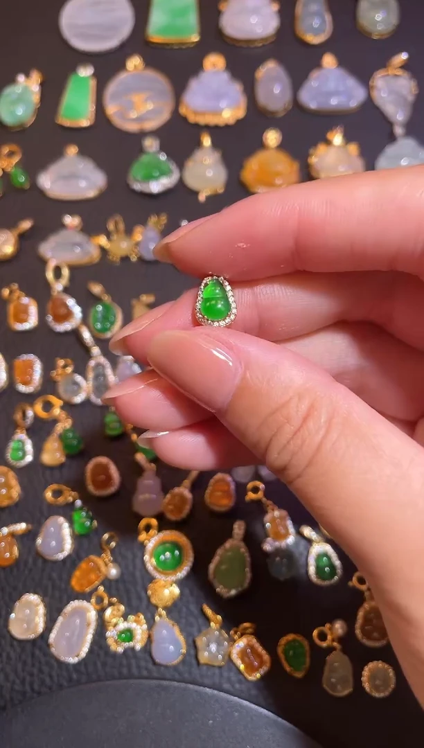 颈饰银S925镶嵌翡翠天然a货翡翠