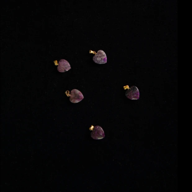 南非舒俱来泥地樱花紫爱心吊坠 多样性发其一