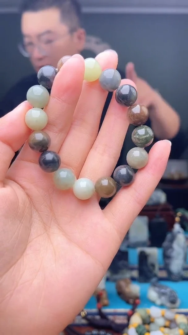 未镶嵌和田玉挂件1