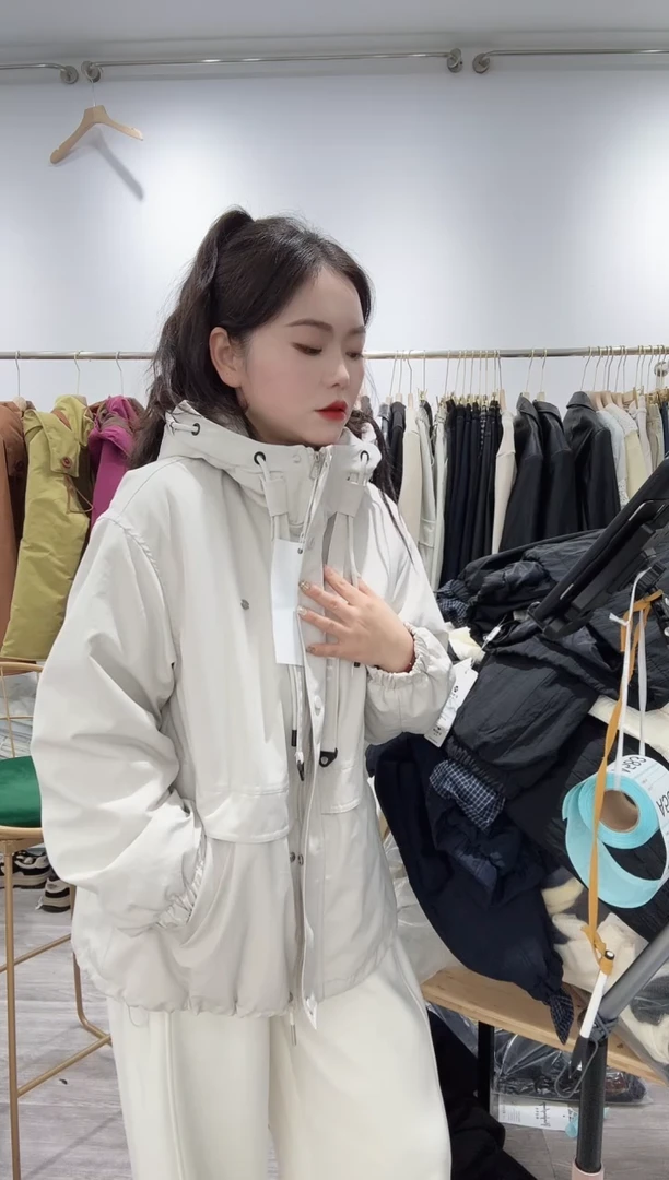 5753款，茶白色，棉衣棉服