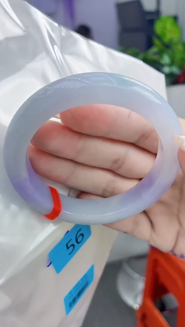 翡翠手镯未镶嵌翡翠手镯