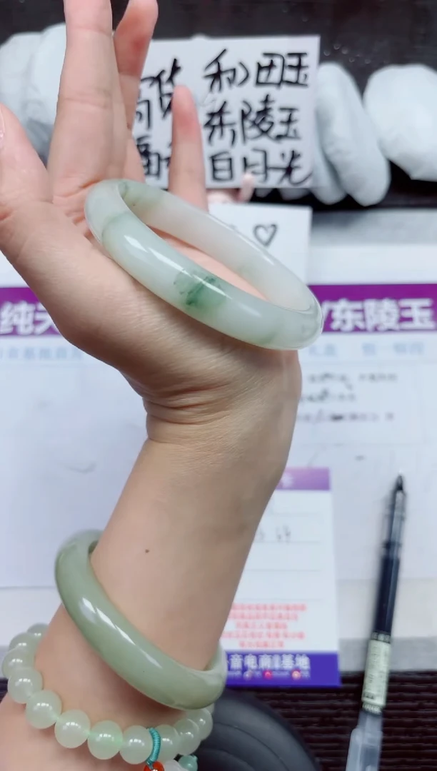 未镶嵌手镯石英质玉A35-63.64