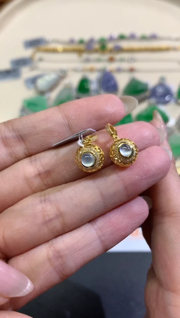 吊坠(不含链)18K金镶嵌翡翠E141|多样性发货一件1980