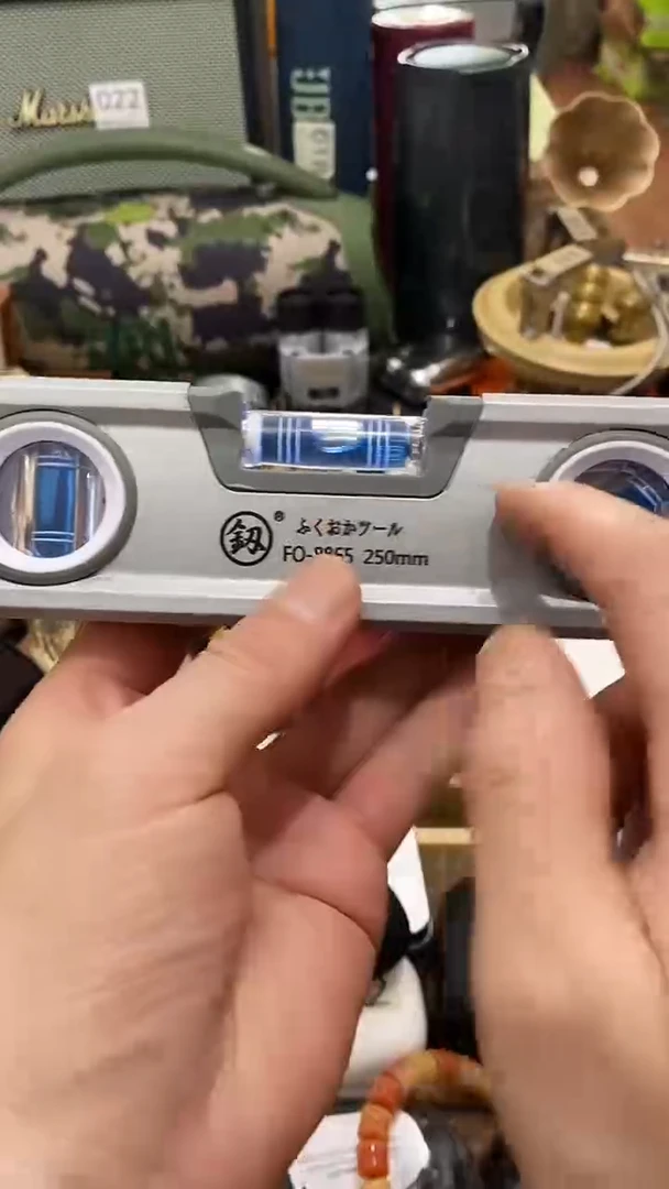 瓷片闪购商品  如图所示