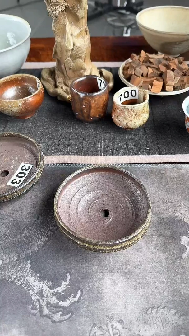 【闪购商品】盘305号二山柴烧满落灰小花盘