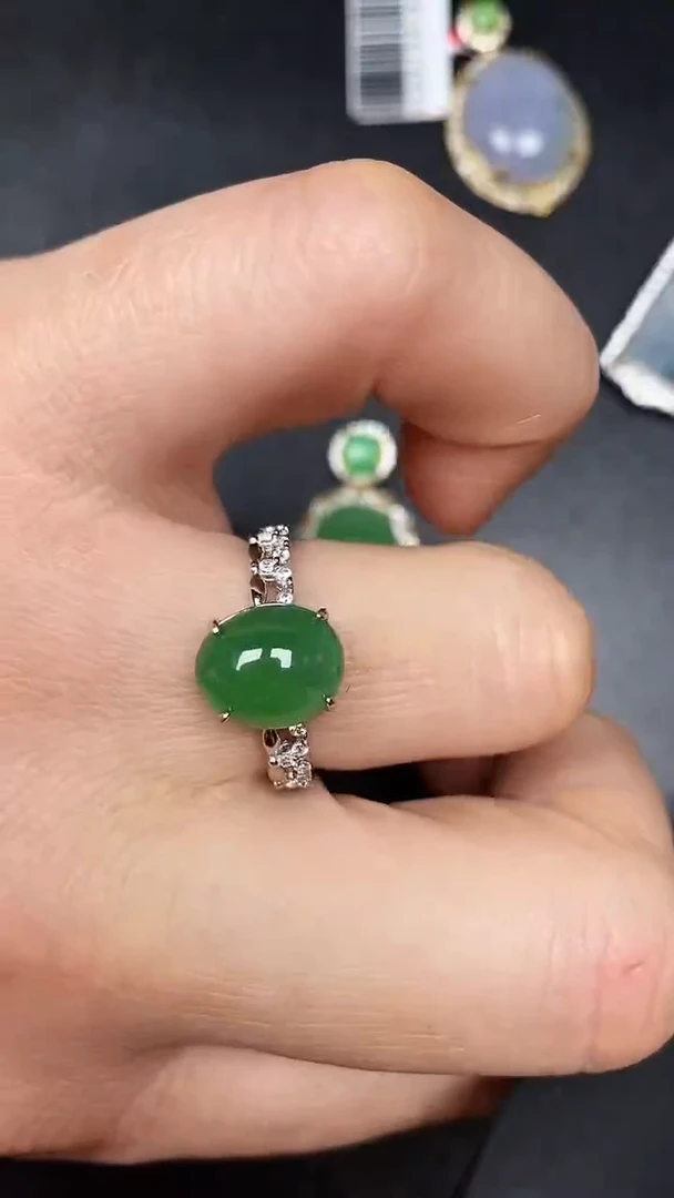 银S925镶嵌戒指翡翠1300