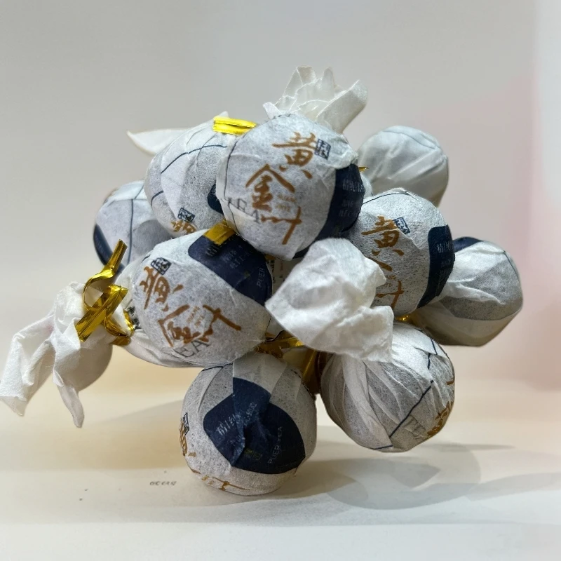 141//2017年 小户赛黄金叶 龙珠8g*20颗