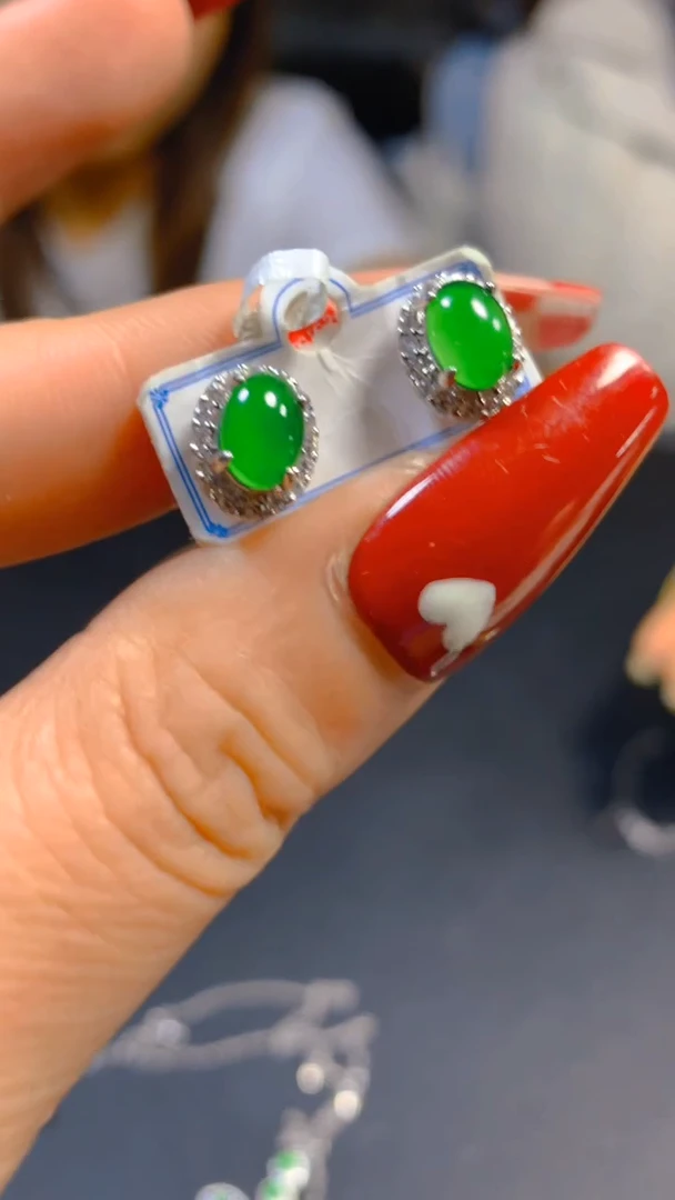 【闪购商品】翡翠耳饰未镶嵌0531704027多样性发一