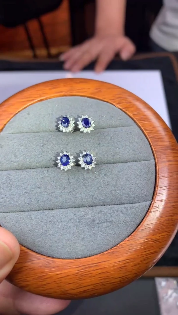 耳饰蓝宝石银S925镶嵌7007549/001/多样性发/一件