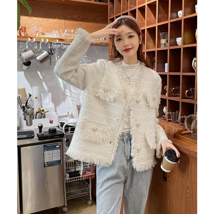 网红洋气短款时尚百搭女士女装小香风