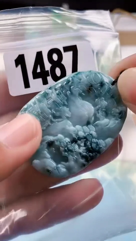 【闪购商品】翡翠挂件未镶嵌天然翡翠吊坠挂件