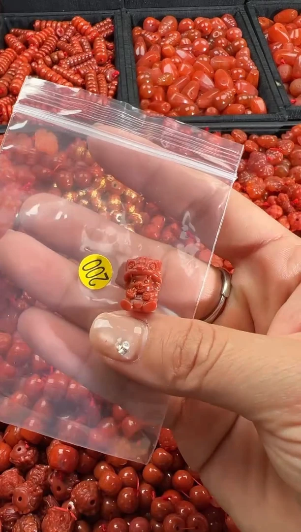 【闪购商品】南红玛瑙颈饰未镶嵌1