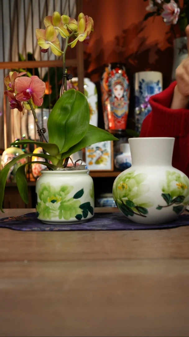 当代景德镇设计师釉下手绘陶瓷花瓶