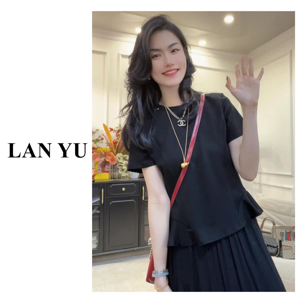 明线装饰软糯风圆领森系短袖T恤修身半袖女士LY