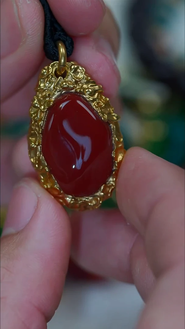 未镶嵌南红玛瑙挂件南红真龙之心吊坠
