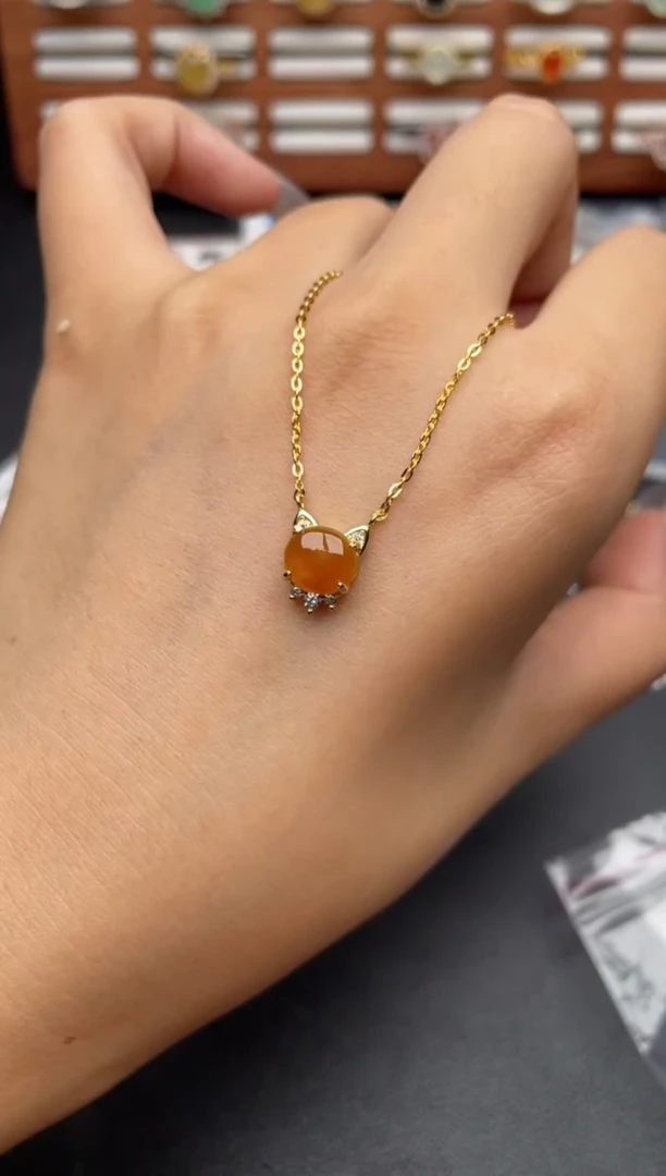 翡翠银S925镶嵌颈饰一物一证一礼盒