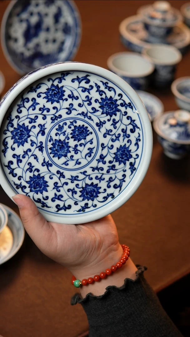 金刚莲壶承金刚莲壶承