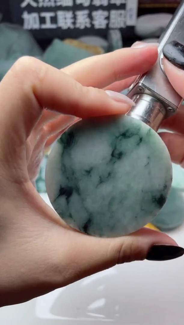 【闪购商品】翡翠颈饰未镶嵌2635......