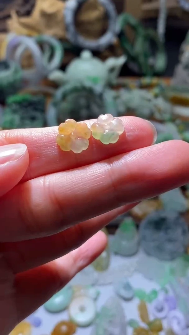 未镶嵌定制翡翠毛货