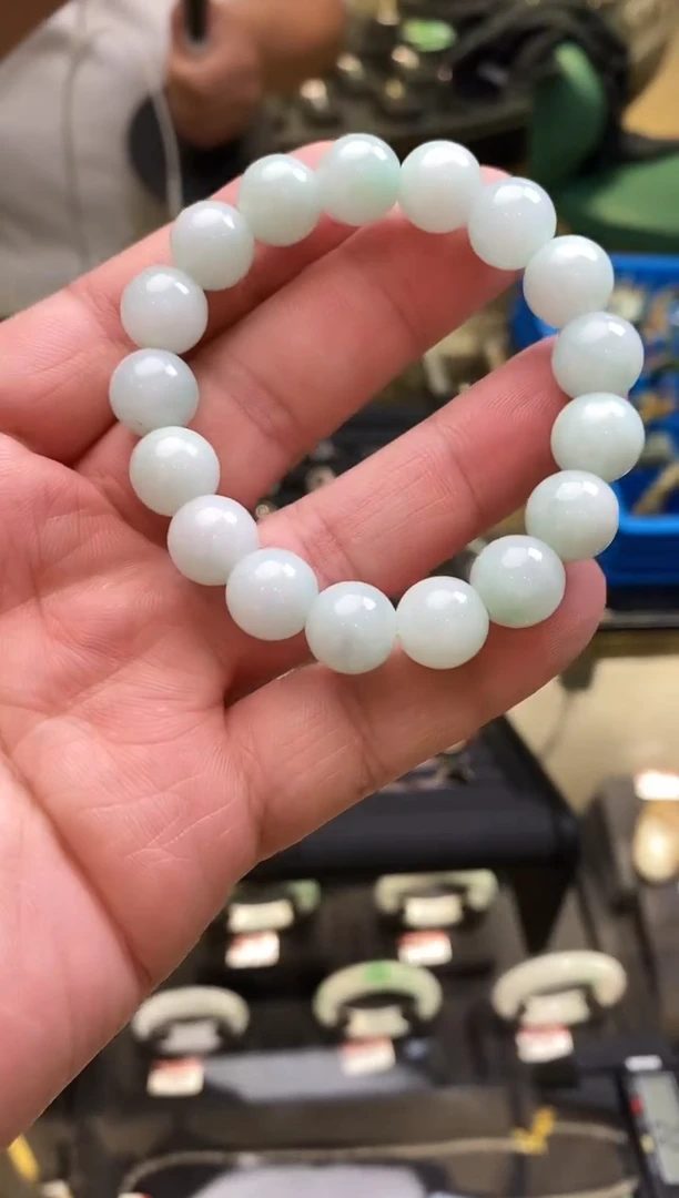 未镶嵌手链翡翠亏米福利