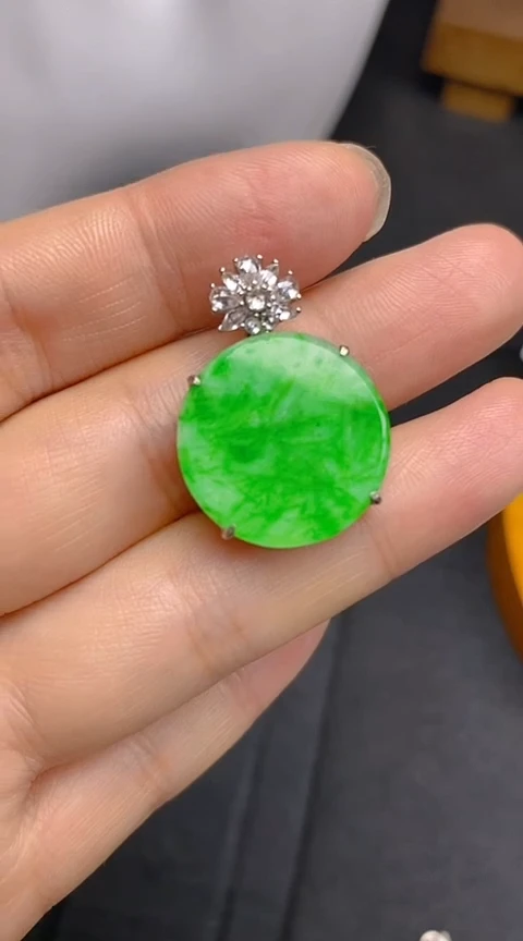 翡翠银S925镶嵌颈饰圆牌