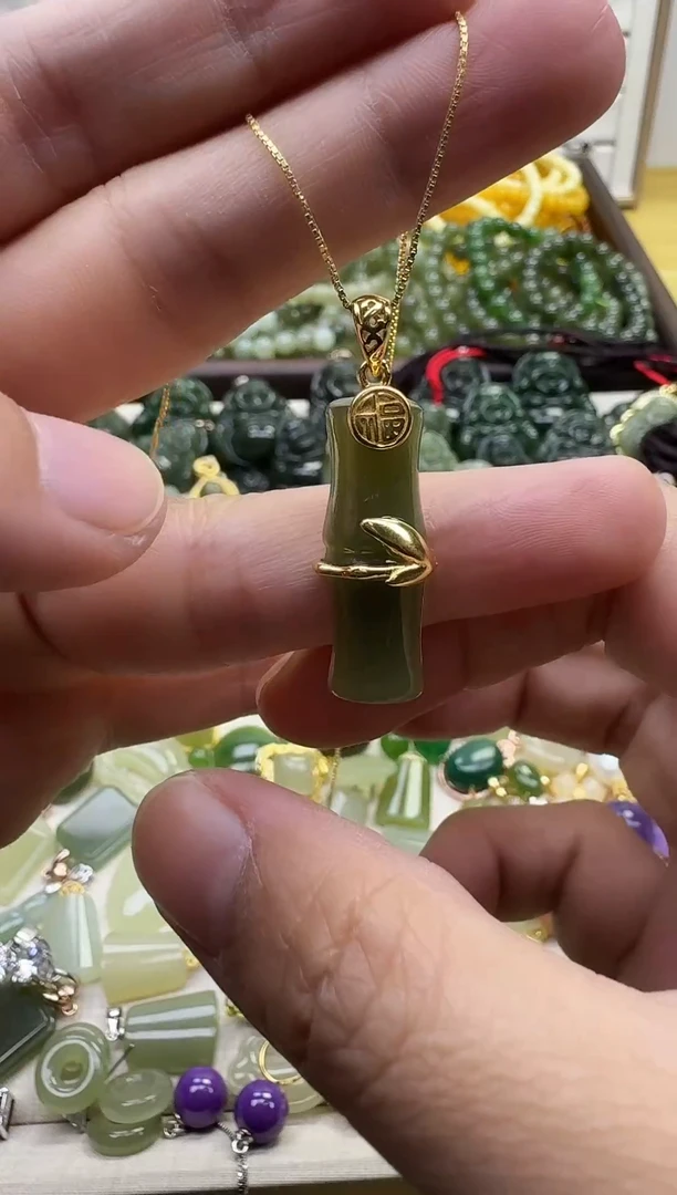 吊坠(不含链)银S925镶嵌和田玉吊坠(不含链) 银S925镶嵌 和田玉