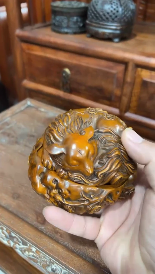 黄杨木狐狸香炉1