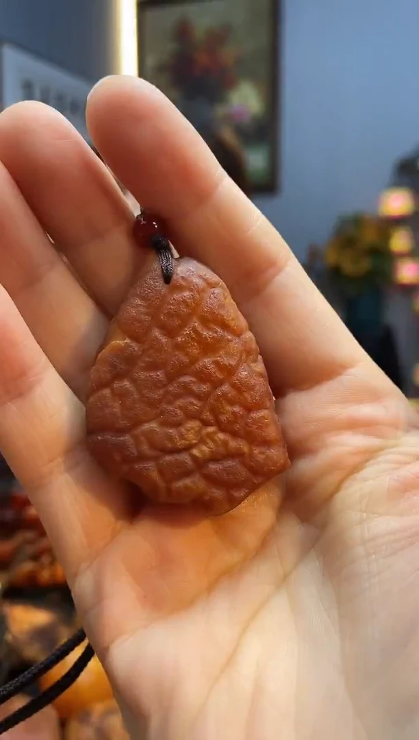 琥珀颈饰未镶嵌挂件