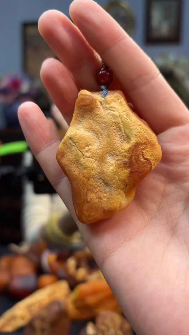 琥珀颈饰未镶嵌吊坠