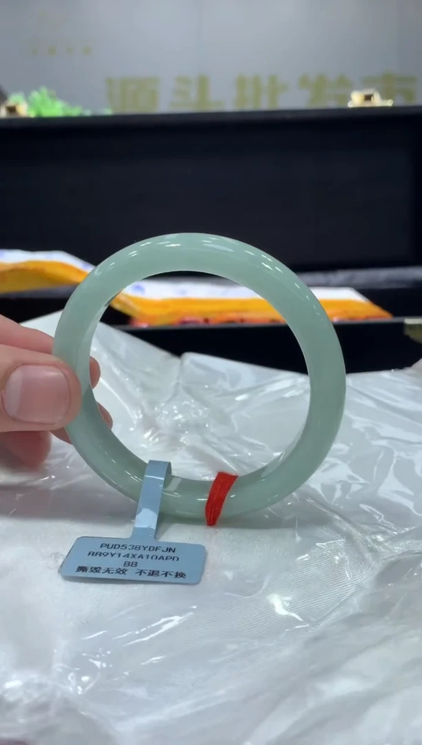 未镶嵌手镯翡翠翡翠手镯