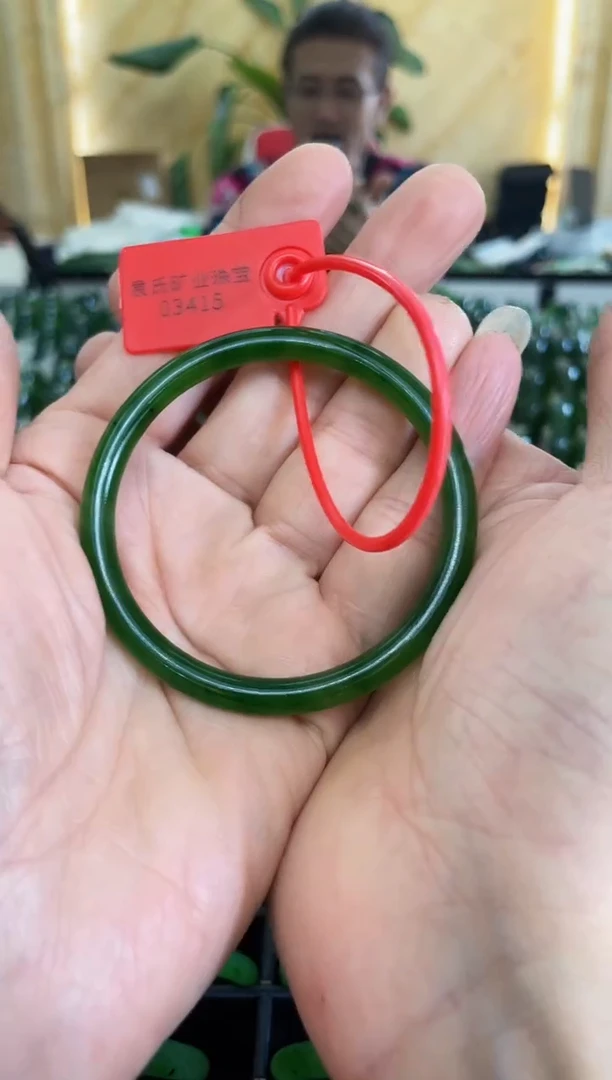 【闪购商品】和田玉（碧玉）手镯未镶嵌415