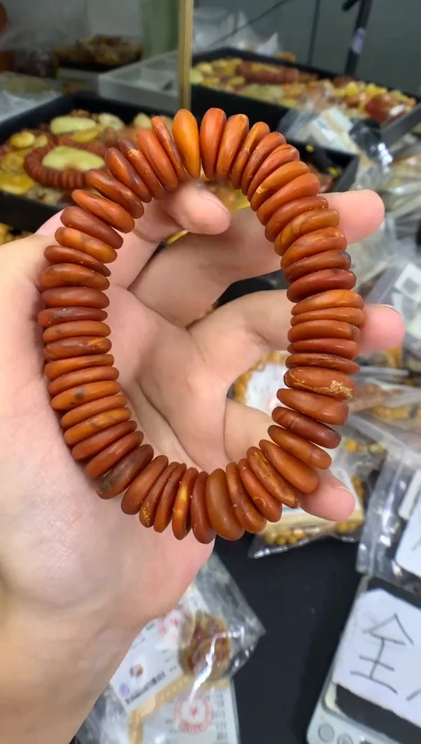 蜜蜡未镶嵌珠宝奇石1