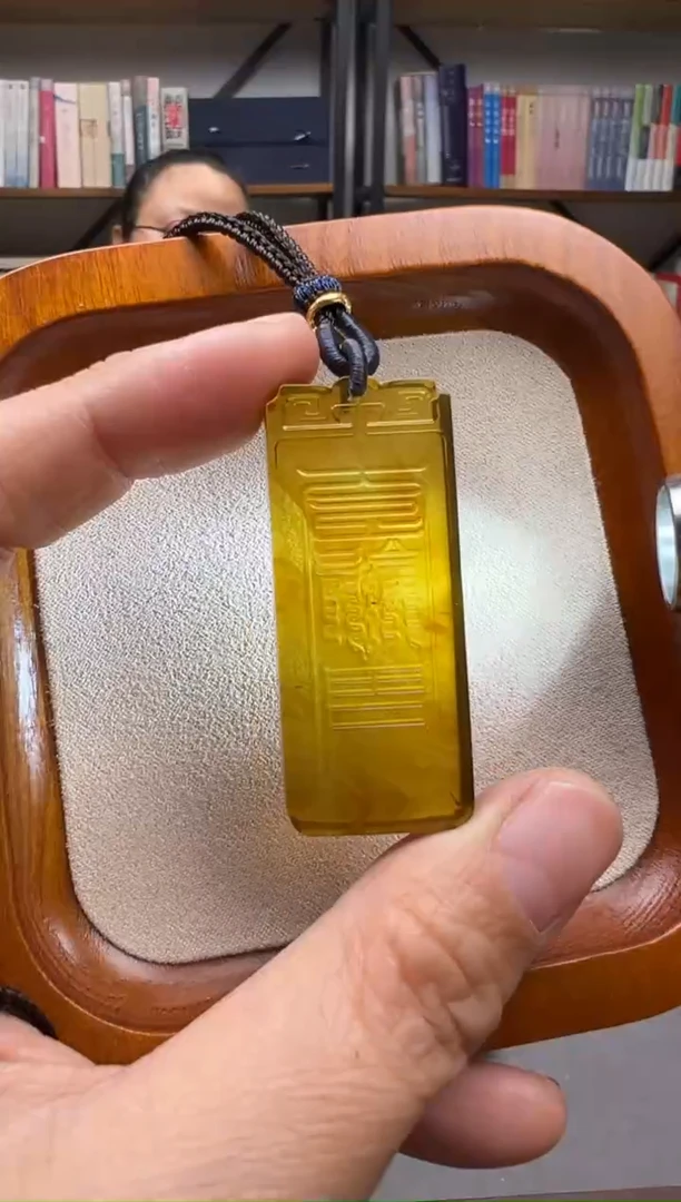 【闪购商品】琥珀颈饰未镶嵌生肖马 破军星