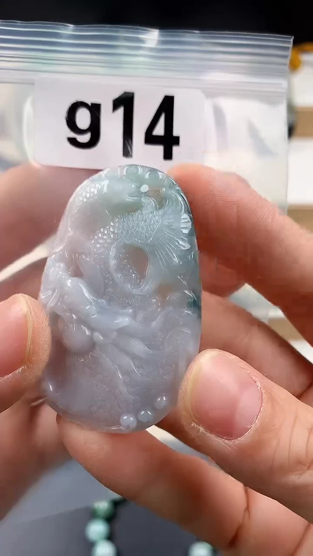 颈饰未镶嵌翡翠天然翡翠吊坠挂件