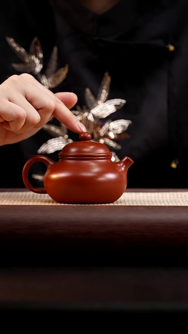 茶壶紫砂红皮龙容天