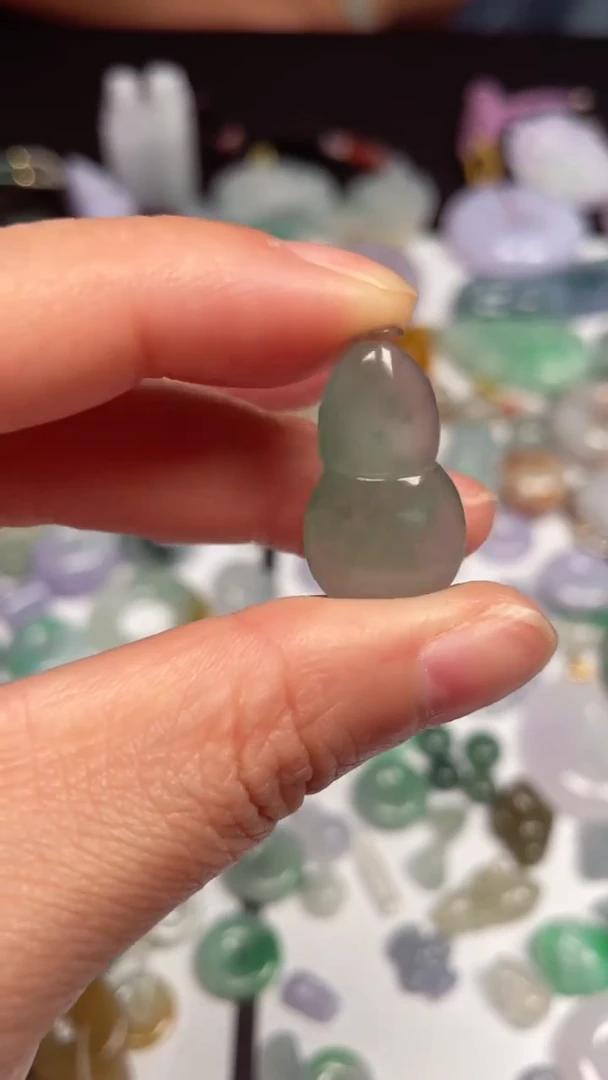 颈饰未镶嵌翡翠天然缅甸翡翠A货