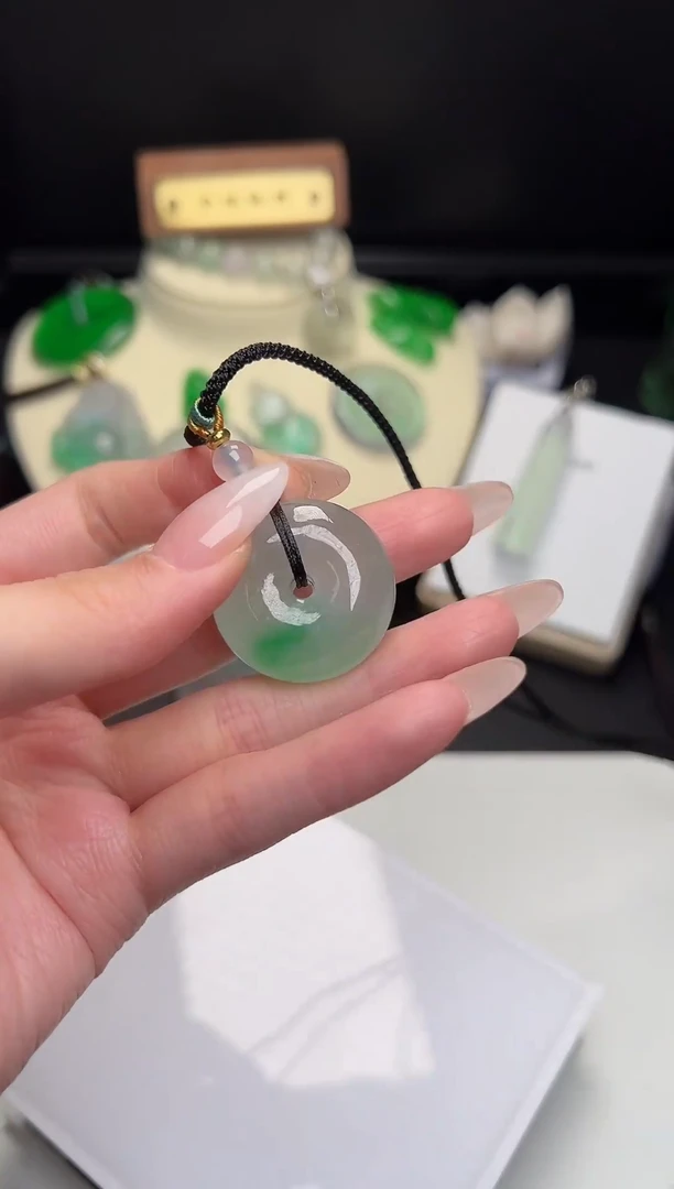 颈饰未镶嵌翡翠24