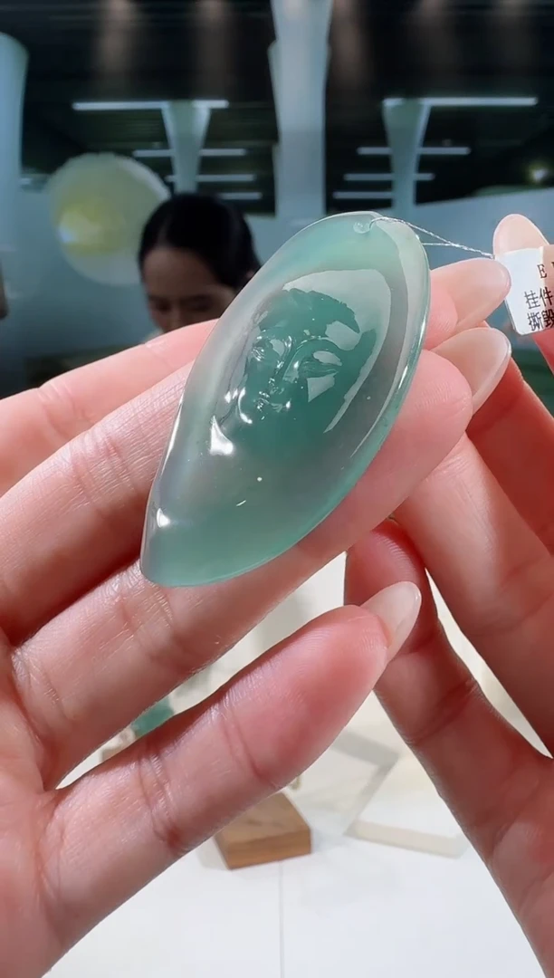 翡翠未镶嵌吊坠(不含链)观音首