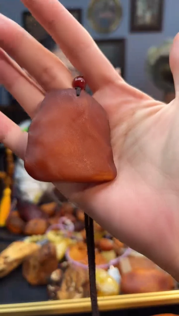 琥珀颈饰未镶嵌吊坠