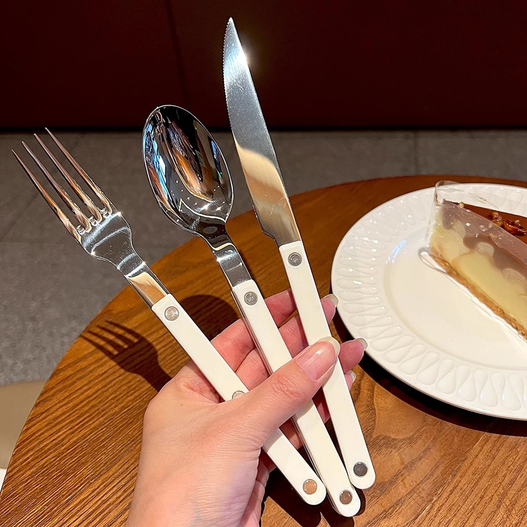 自用法国Paris丨ins风象牙白304不锈钢牛排刀叉勺简约西餐具套装