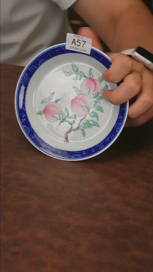 摆件三桃壶承景德镇