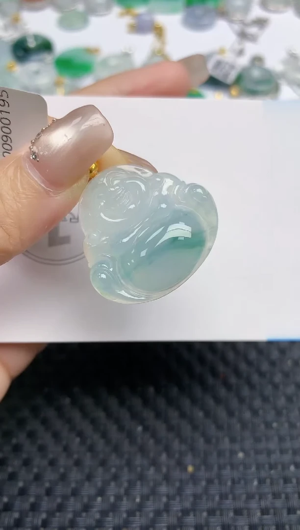 颈饰18K金镶嵌翡翠天然缅甸A货翡翠百元以上9元证书费自理