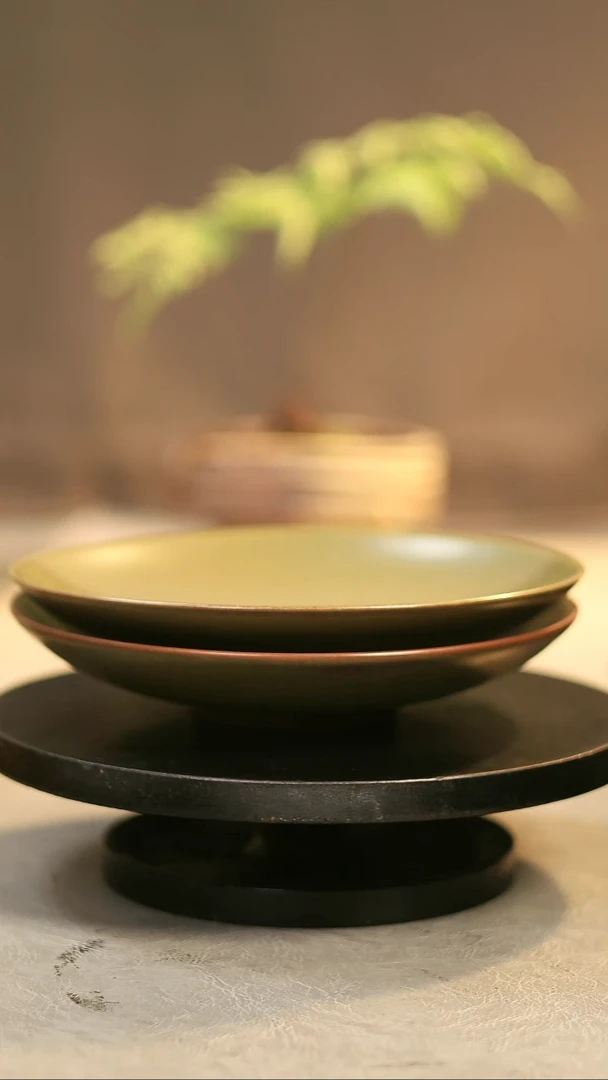 盘瓷原产地原矿釉21公分 一对 简包