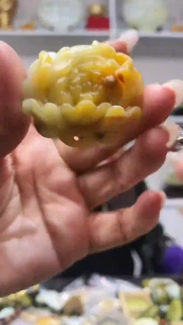 未镶嵌岫玉吊坠