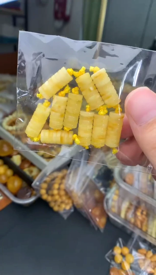 蜜蜡未镶嵌珠宝奇石多样性发一件